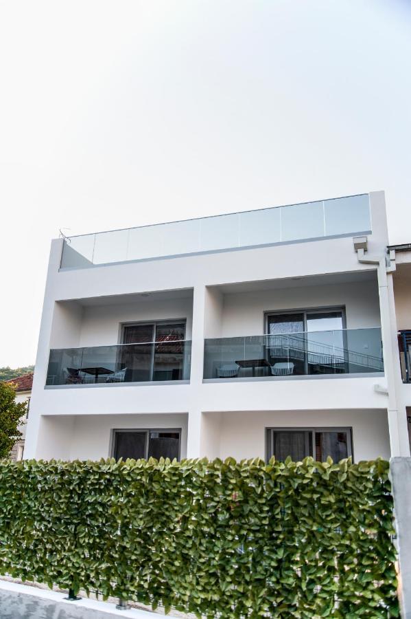Soko Apartments Huoneistohotelli Soko Herceg Novi Eksteriør bilde