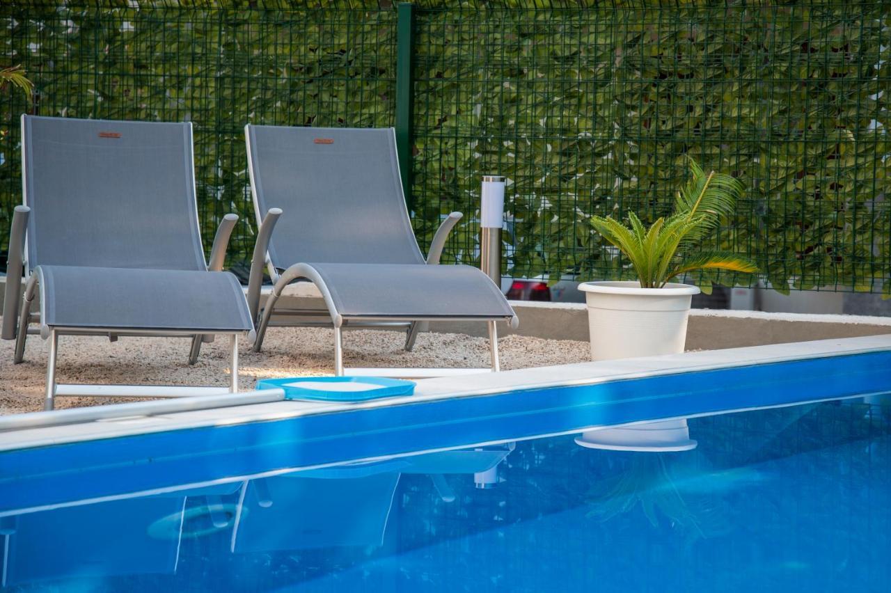 Soko Apartments Huoneistohotelli Soko Herceg Novi Eksteriør bilde