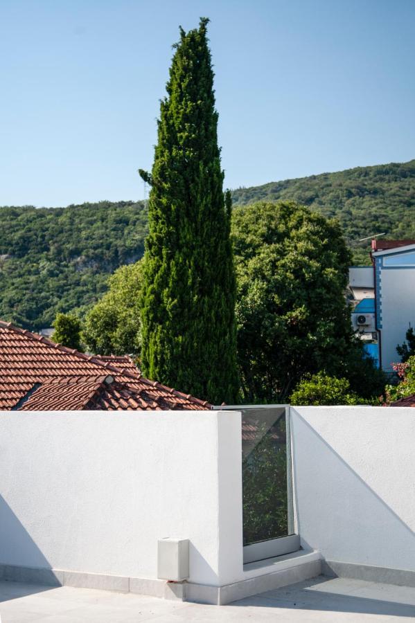 Soko Apartments Huoneistohotelli Soko Herceg Novi Eksteriør bilde